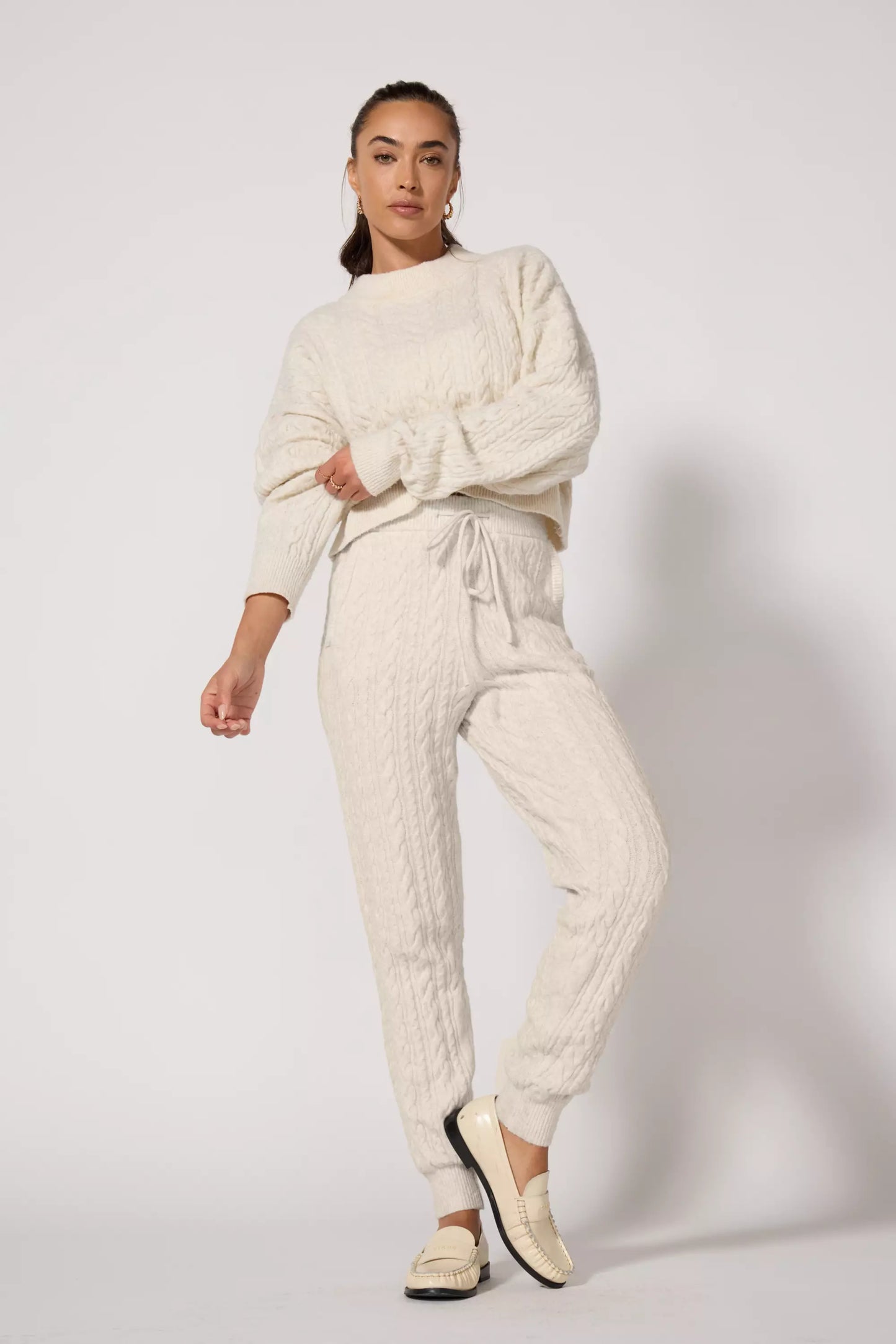 KnitFemme™ - Pull Élégant avec Finitions Raffinées