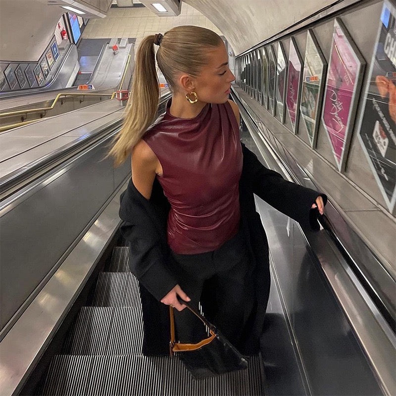 UrbanGlam™ Top Femme Tendance et Confort en Faux Cuir