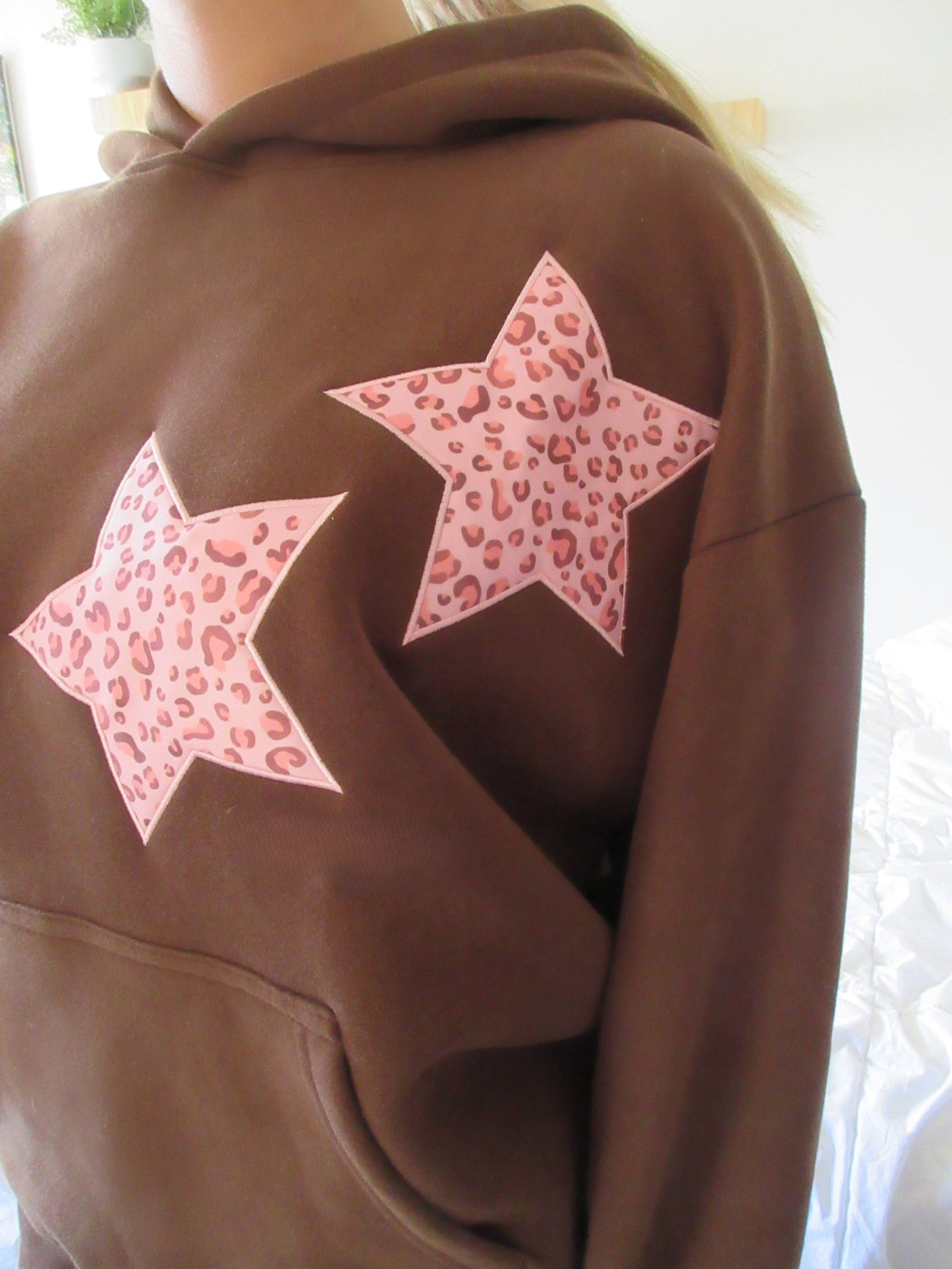 WildChic™ - Hoodie de Luxe avec Accent Étoile Léopard
