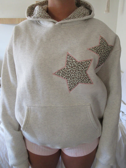 WildChic™ - Hoodie de Luxe avec Accent Étoile Léopard