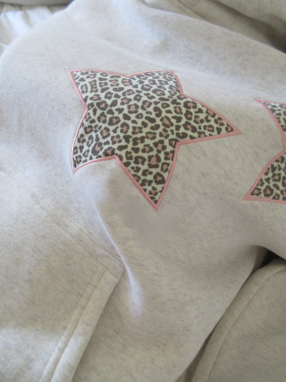 WildChic™ - Hoodie de Luxe avec Accent Étoile Léopard
