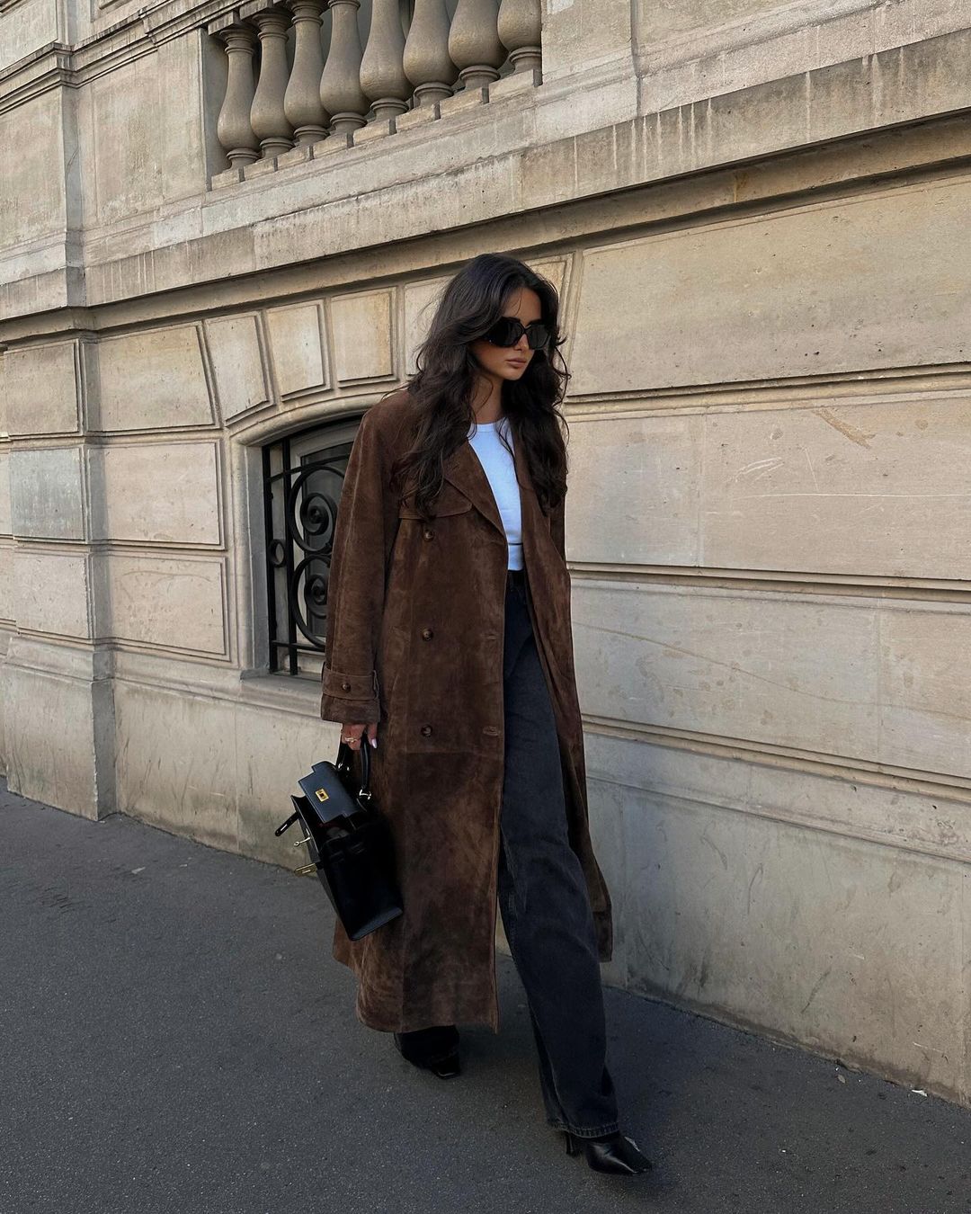 CityGlam™ Trenchcoat – Élégance Raffinée pour le Jour et la Nuit
