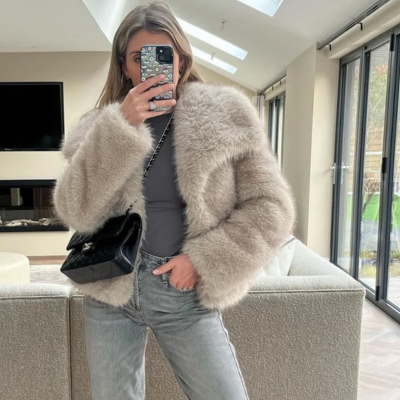 FurVerona™ Manteau Luxueux en Fausse Fourrure pour une Chaleur Élégante