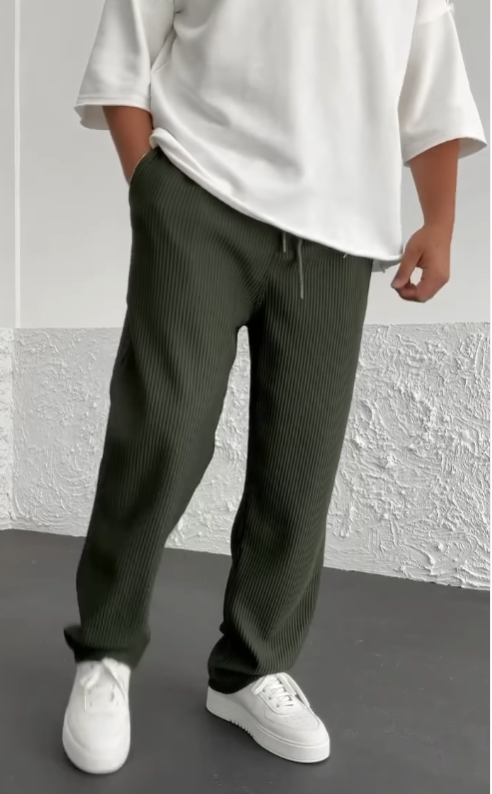 TrendRib™ - Pantalon Côtelé Moderne pour Toutes les Occasions