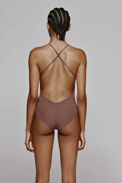 GlimmerBody™ Élégance et Raffinement dans une Pièce Intemporelle