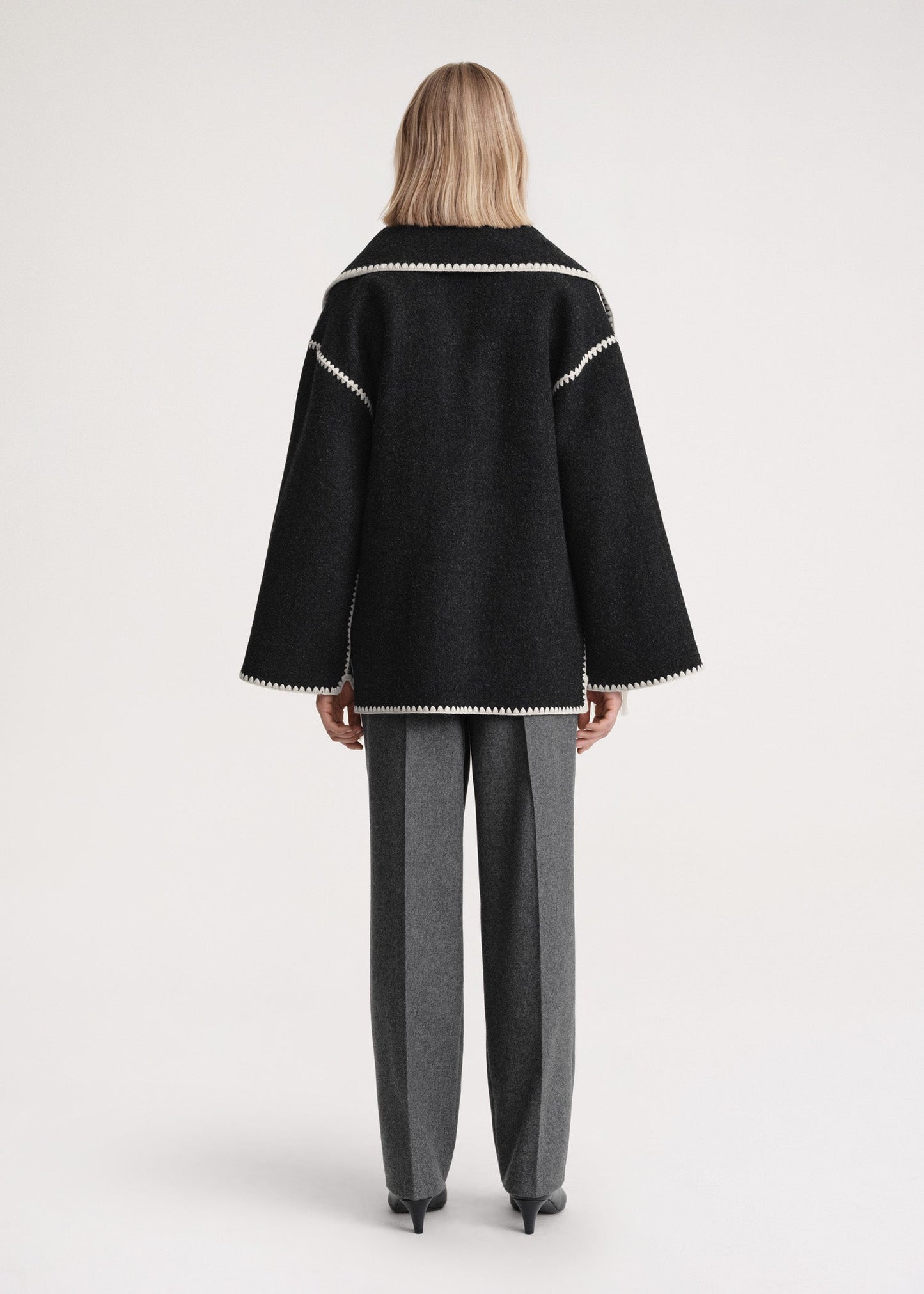 AutumnCharm™ Manteau Tendance avec Écharpe Intégrée