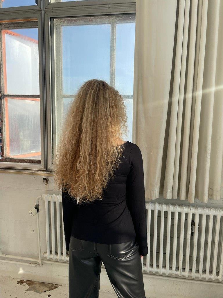 EveLace™ - Blouse Élégante avec Décolleté en V et Nœud